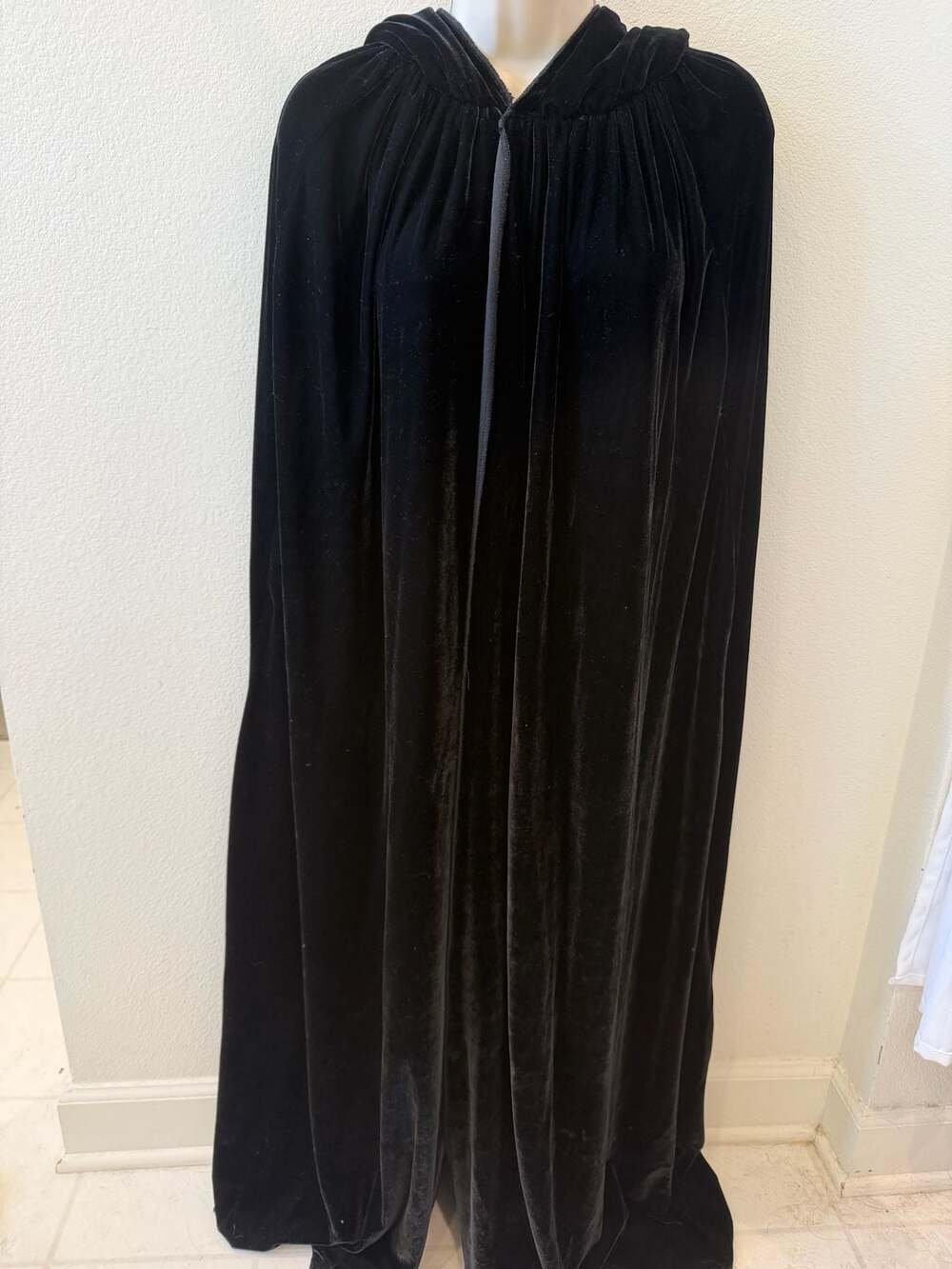 Black Velvet Hooded Long Cape Cloak costume